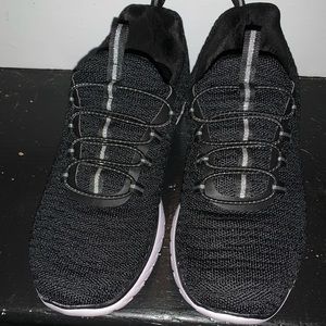 Black Athletic seekers